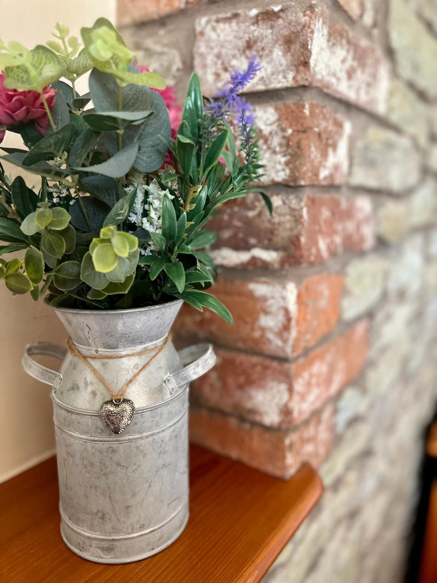 Frog Cottage, Ludlow - A Charming Townhouse For 4 Екстериор снимка